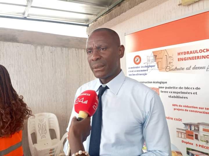 Lutte contre la vie chère : Me. Tra Dje Bi Kalou reçoit le prix Or des Consommateurs de Côte d&rsquo;Ivoire